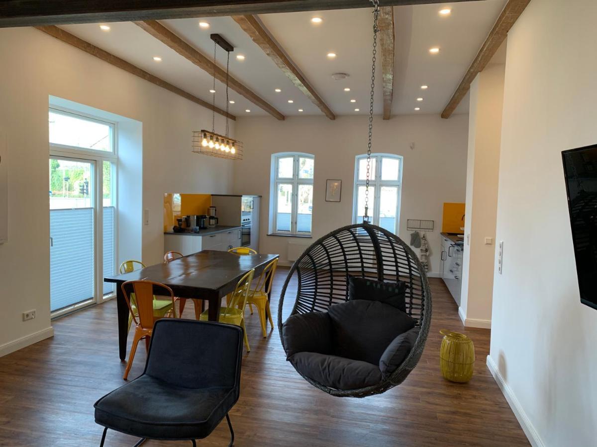 Altes Bahnhofsvorsteherhaus Wohnung Unten Husum  Luaran gambar