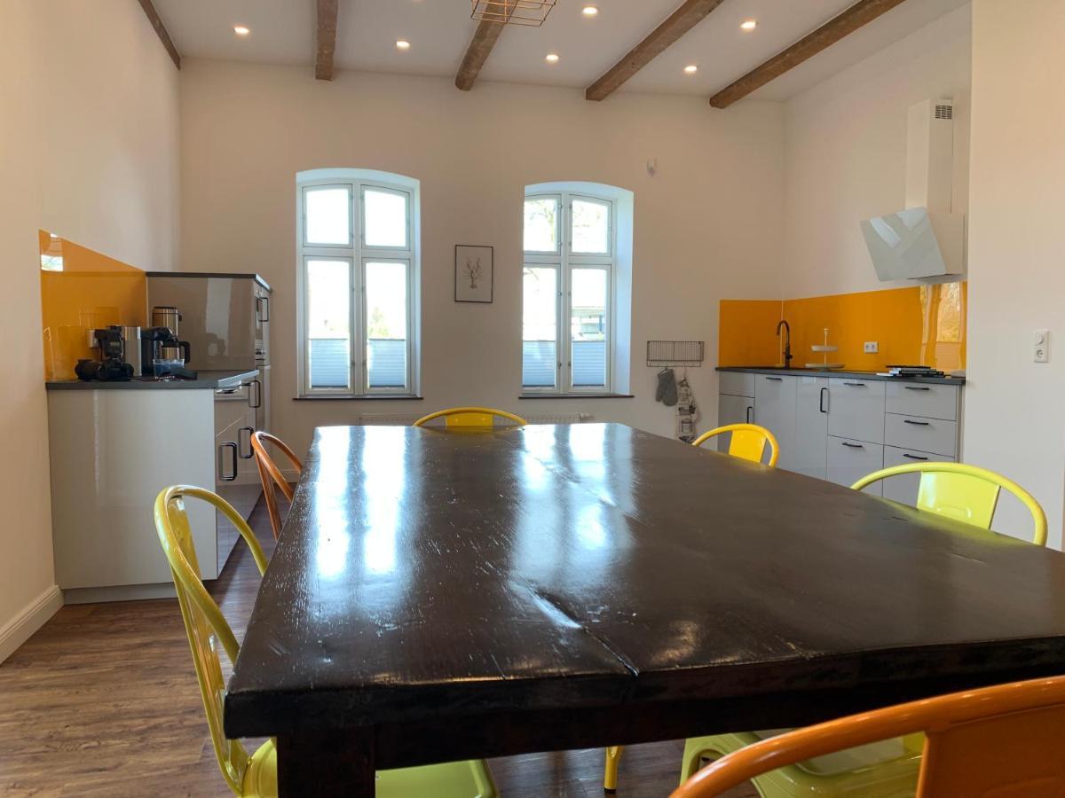 Altes Bahnhofsvorsteherhaus Wohnung Unten Husum  Luaran gambar