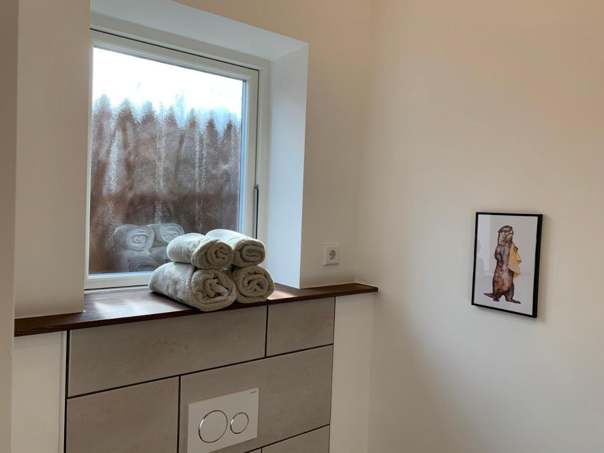 Altes Bahnhofsvorsteherhaus Wohnung Unten Husum  Luaran gambar
