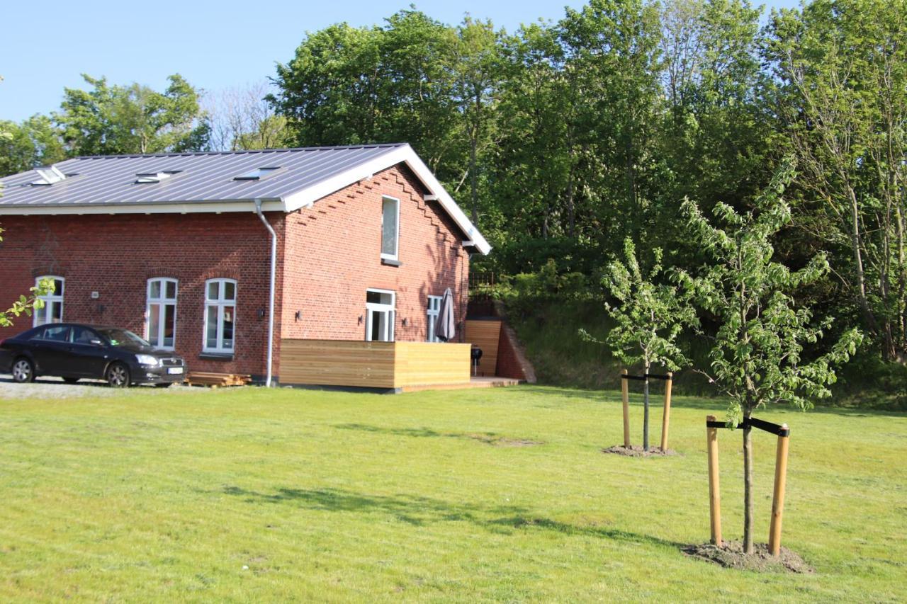Altes Bahnhofsvorsteherhaus Wohnung Unten Husum  Luaran gambar